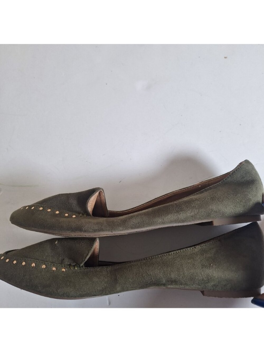 Reports Green Suede Gold Studded Flats size 9 - Picture 4 of 7